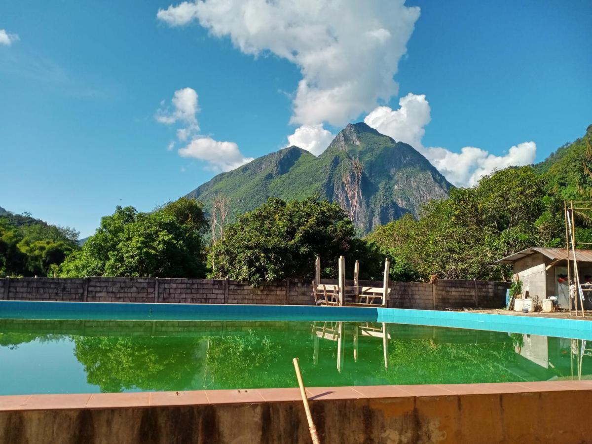Готель Nongkhiaw Campingsite Swimming Pool Ban Phathok Екстер'єр фото